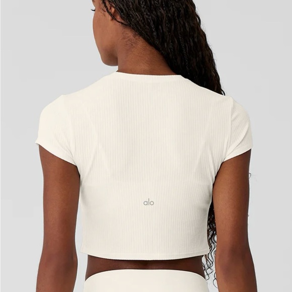 Alo Yoga Ribbed Sea Coast Cropped Top - Picture 2 of 5